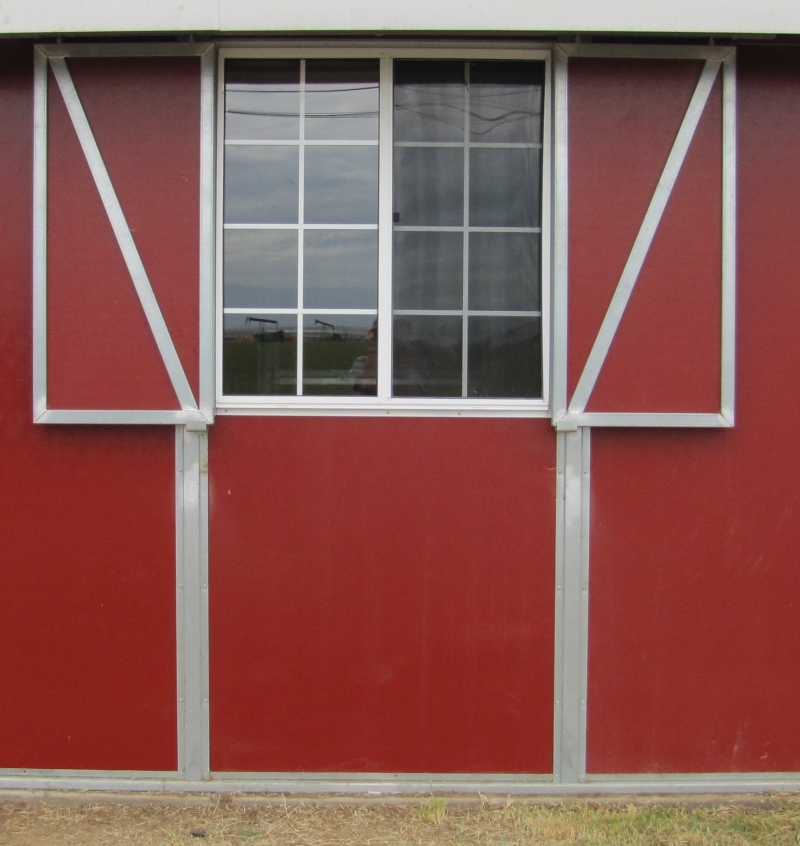 Windows and single or double shutters